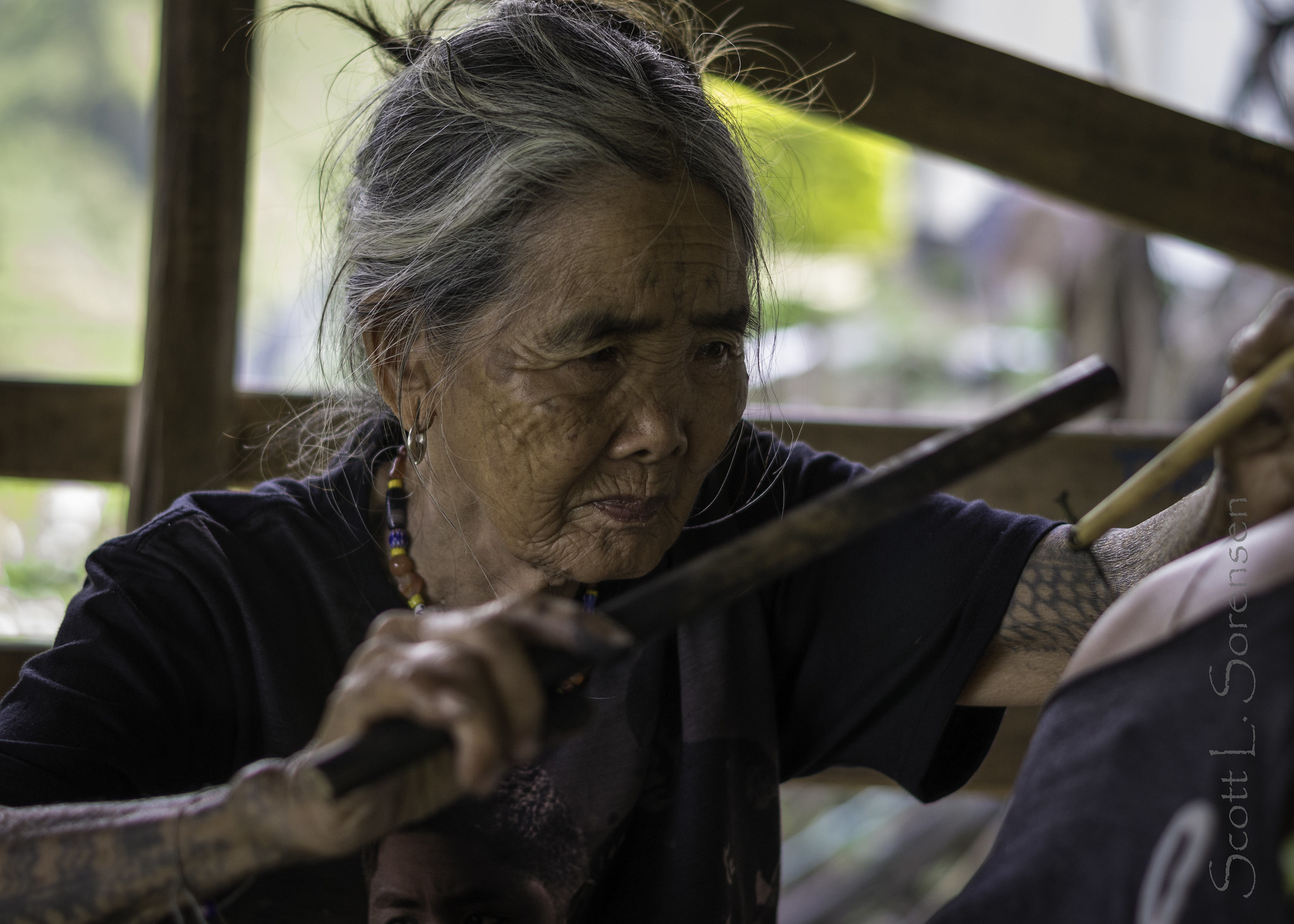 apo whang-od tattooing